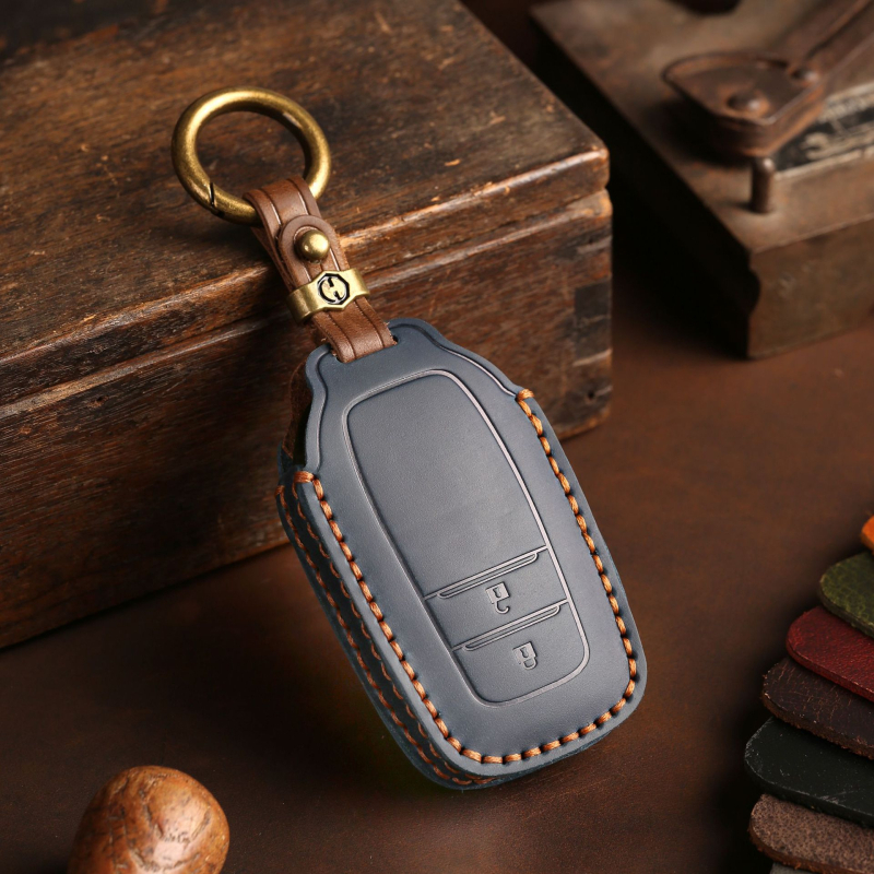 Toyota võtmekate (mudelid Corolla, Avalon, Camry, Levin, C-HR, RAV4) – veisnahk, minimalistlik stiil, hallmo bränd, litsentsitud eribränd, kohandamine puudub