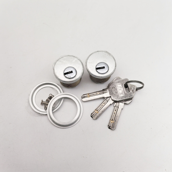 Zámkový valec – KFC cylindr zámku dverí s dvojitým otvorením; materiál: zliatina zinku + meď; hmotnosť 160 g; kompatibilný s KFC zámkom do dverí; moderný minimalistický štýl