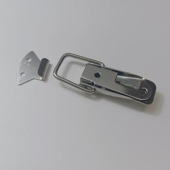 A04 modell vas-nikkelált rugós retesz záró dobozhoz Duckbill csattal