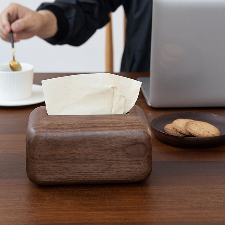 Orechového dreva škatulka na vreckovky - stolová schránka na vreckovky, obdĺžnikový tvar, povrchová úprava vosk-olej, ľahký luxusný štýl