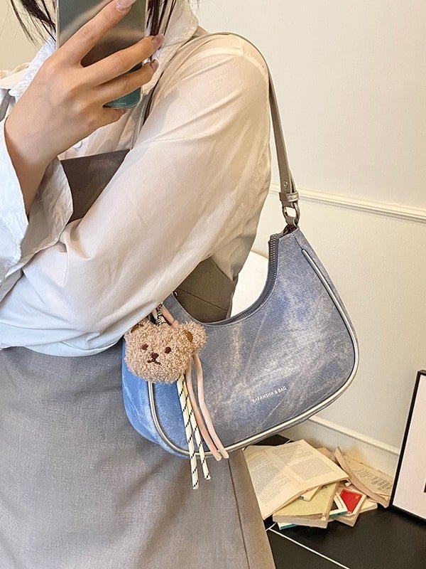 Női alkar-táska, PU anyag, dumpling forma, cipzáros nyitás, belső cipzáros zseb, poliészter bélés