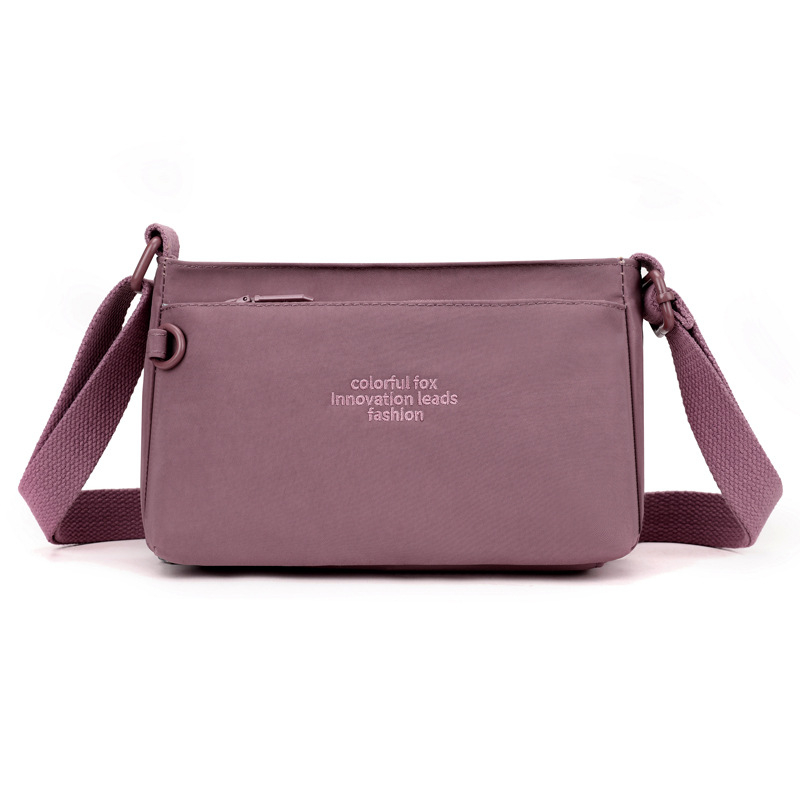 Colorful Fox női crossbody táska — Nylon, városi minimalist stílus, horizontális négyzet alakú forma, cipzár