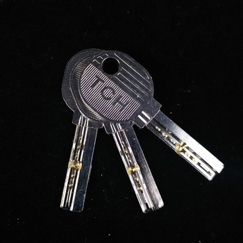 Vnútorný cylindr zámku na dvere, z čistého meďa, pre drevené dvere — 170 g, blister balenie, moderný minimalistický štýl