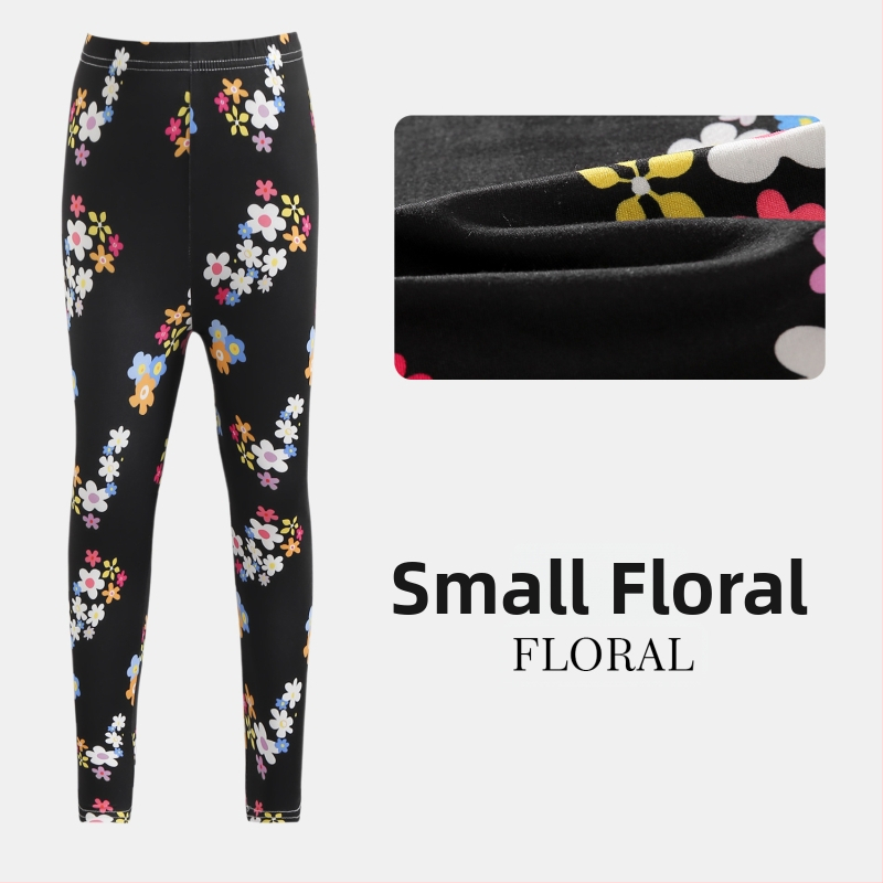 Mergaitėms cropped kelnes vasarai: lengvos ir kvėpuojančios, poliesteris, žemas liemuo su elastine juosta, vaikams 3–8 metų