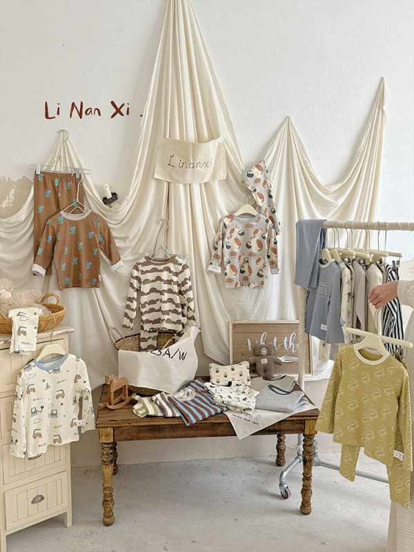 88121 Gyermek pizsama készlet, Biztonsági osztály A, Pamutkeverék (92% pamut, 8% spandex), Uniszex, Koreai stílus, 2025 ősz