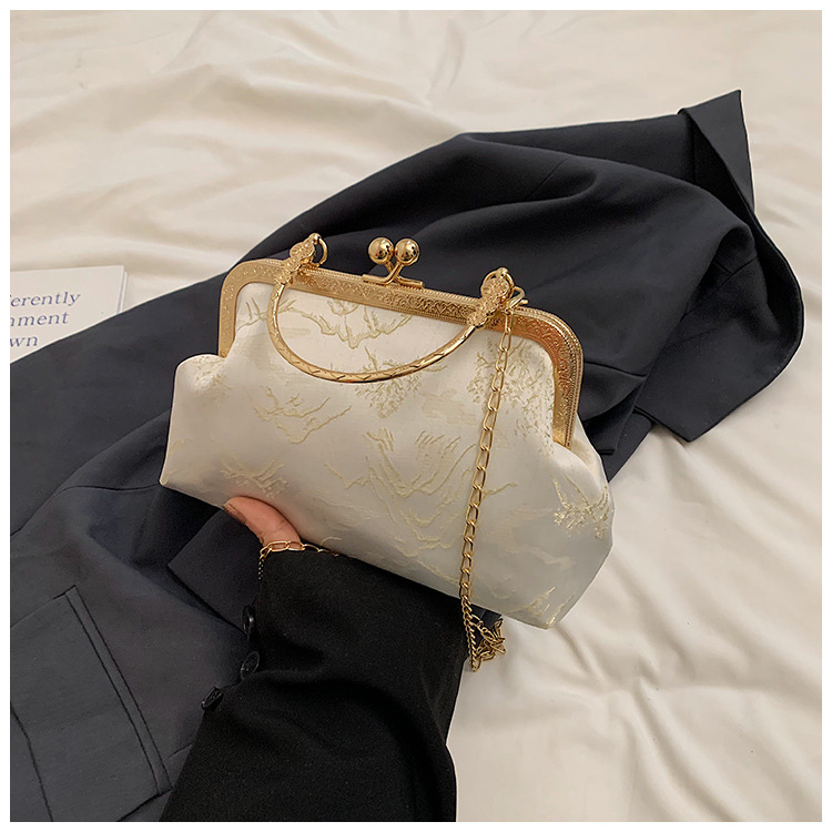 PU školjkasta torbica s klips otvorom, poliester podstava, džep za telefon, jedna naramenica, ulični stil