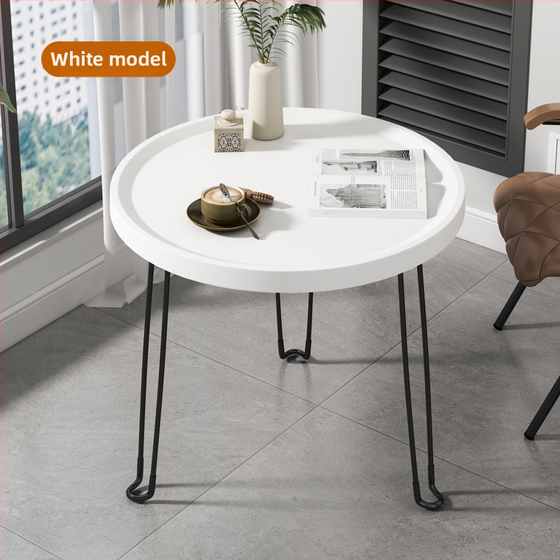 Sulankstomas apvalus plastikinis šoninis staliukas su nerūdijančio plieno rėmu, pritaikomas.