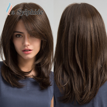 Parochňa s dlhými rovnými vlasmi a bočným rozdelením, matný vzhľad, tepelne odolné vlákna, model LC107-1, vhodná na farbenie a kulmovanie