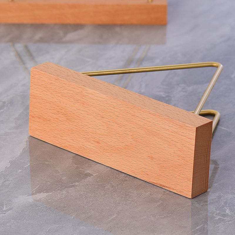 Drevený zvislý zásobník na servítky, štvorcový tvar, povrch s elektroplatingovou úpravou, moderný minimalistický štýl, možnosť súkromnej značky