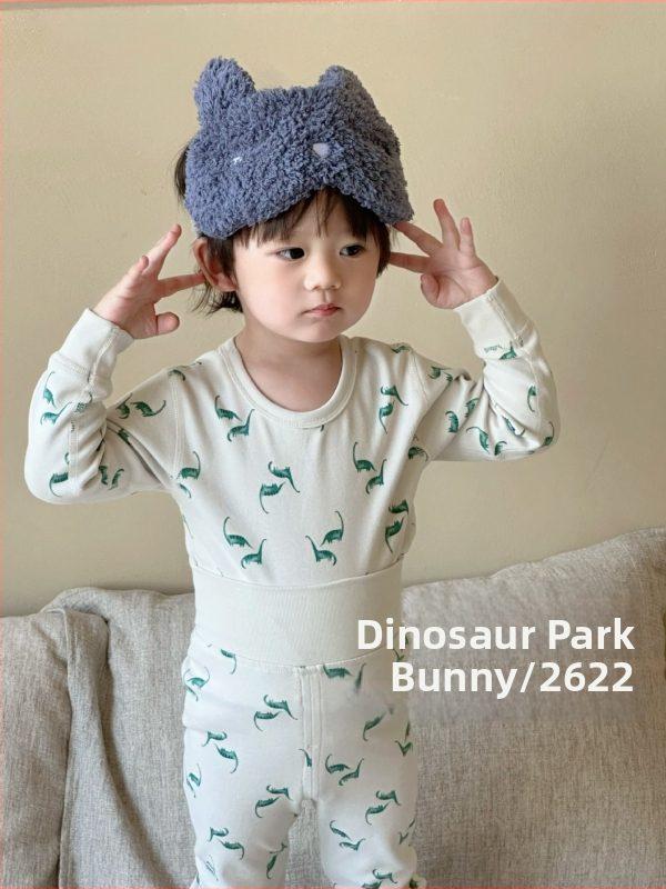 Vaikų šilto medvilnės komplektas rudens–žiema, dvi dalys (viršus ir apačia), elastingas audinys, aukštas liemuo skrandžio apsaugai, miego drabužiai