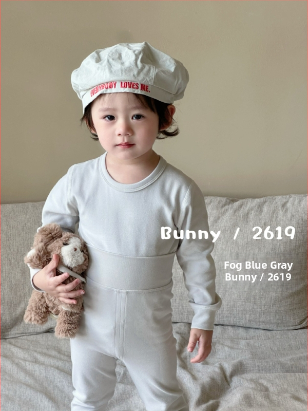 Vaikų šilto medvilnės komplektas rudens–žiema, dvi dalys (viršus ir apačia), elastingas audinys, aukštas liemuo skrandžio apsaugai, miego drabužiai