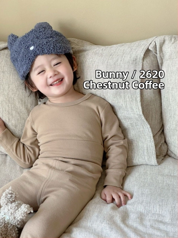 Vaikų šilto medvilnės komplektas rudens–žiema, dvi dalys (viršus ir apačia), elastingas audinys, aukštas liemuo skrandžio apsaugai, miego drabužiai