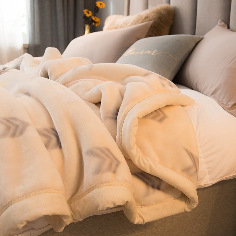 Raschel pledas žiemai, peizažinis raštas, poliesterio audinys, svoris mažiau kaip 500 g, lengvas prabangos stilius