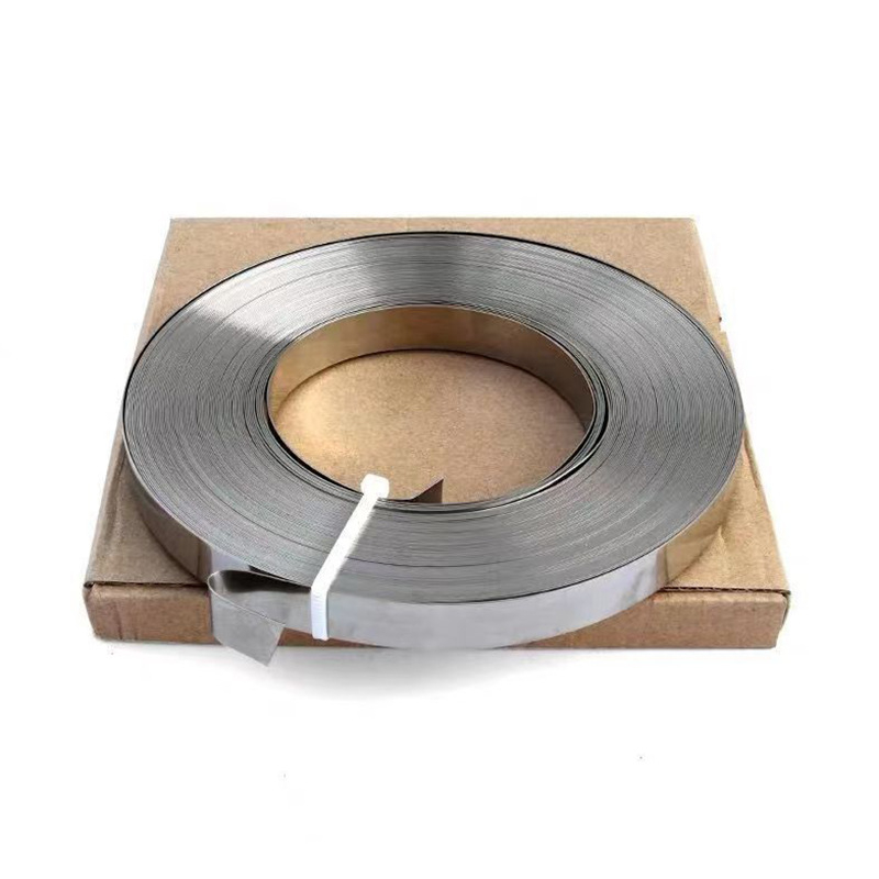 Roostevabast terasest kinnaslint – 400 kg tõmbe tugevus; rulli välimine diameeter 400 mm; rulli sisemine diameeter 85 mm; kasutus: raske pakendamine metallide, kivi ja puidu jaoks