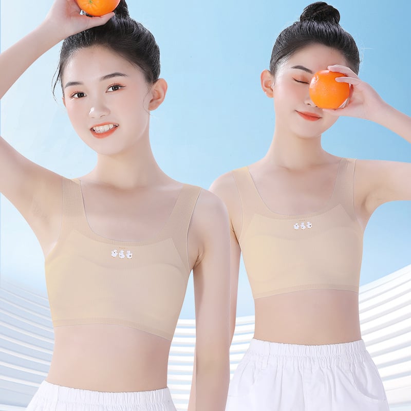 Meitenēm paredzēts apakšveļas komplekts attīstības periodam: bez piedurknēm krekliņš un treniņu krūšturis, neilona/elastāna maisījums 60%/40%, drošības līmenis A, bērniem no 8 gadiem, vasara 2025