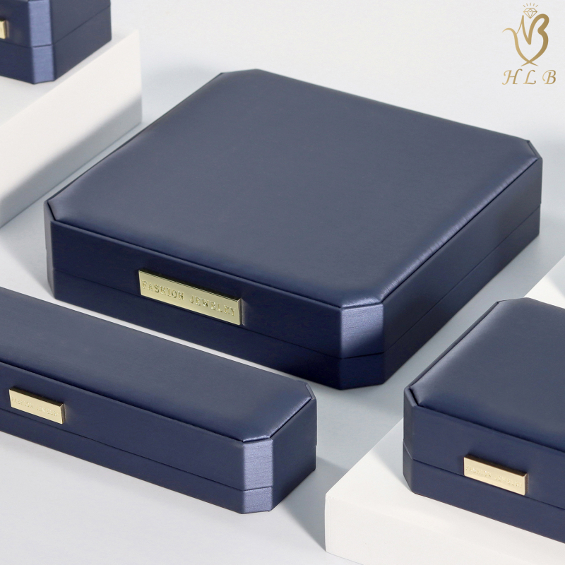 Cutie octagonală din piele șlefuită, design etichetă aurie, ambalaj pentru bijuterii, brand Huali Bao