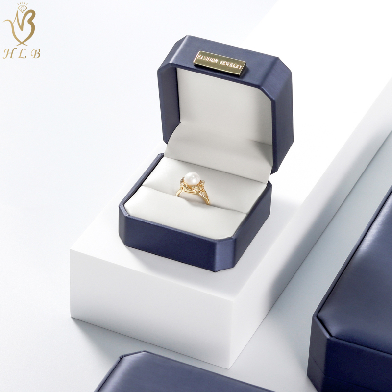 Cutie octagonală din piele șlefuită, design etichetă aurie, ambalaj pentru bijuterii, brand Huali Bao