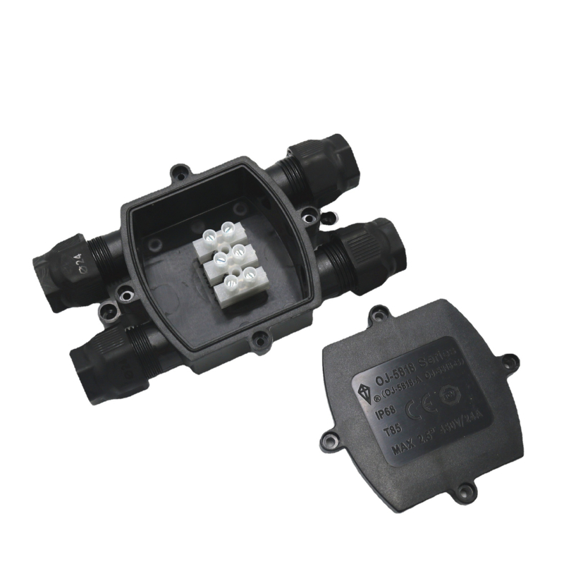 IP68 vandens atspari jungčių dėžė su dviem įėjimais ir dviem išėjimais, 3 pozicijų terminalo blokas (lauko LED gatvių apšvietimui)