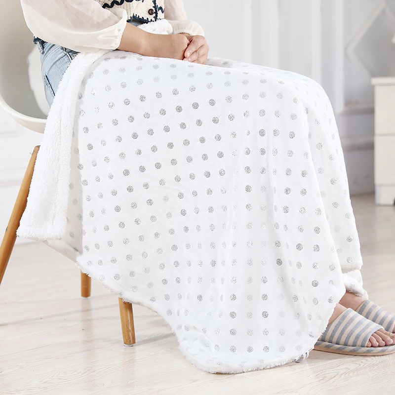 Kojoms dengiantis pledas, koralinis flanelė pledas, nailono pluoštas, 5000 g ir daugiau, žiemai, sintetinis pledas