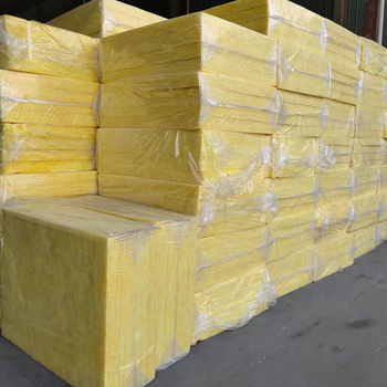 Stiklo vilnos plokštė šilumos ir garsinės izoliacijai, sluoksniuota forma, plokštelės formos