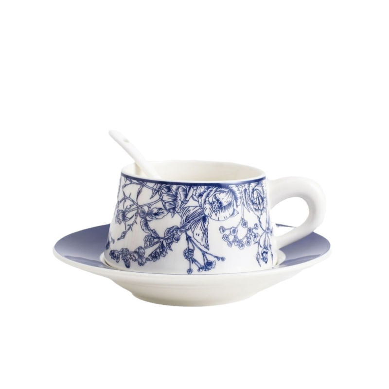 Keramički set šalice za kavu i tanjurić, lagan luksuzni retro stil, cvjetni uzorak, darovni paket za parove