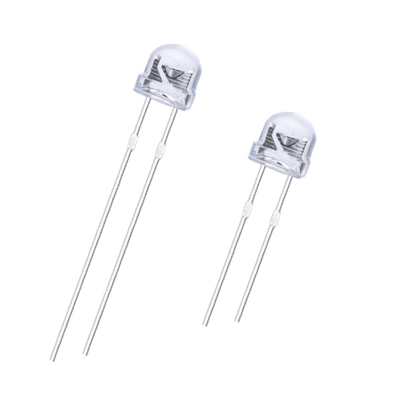 Perle LED în stil pălărie de paie, transparente; Tensiune de funcționare 1.8-3.0 V; Curent 20 mA; Putere 0.06 W; Intensitate luminoasă 5000-6000 mcd; Cip Sanan