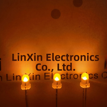 LED lampos karoliukas, oranžinės spalvos, kištukiniai, apvalios galvutės 3.0 mm, darbinė įtampa 2.0 V, srovė 20 mA, bangos ilgis 600–610 nm, spindulio kampas 30°, San'an lustas