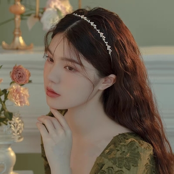 Обод за глава за жени • сплав • електроплатиране • пролет 2025