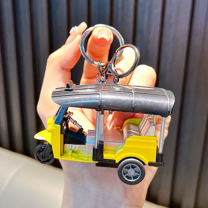 Raktų pakabukas – akrilinis karikatūrinis triciklo modelis Huili, Wo'an