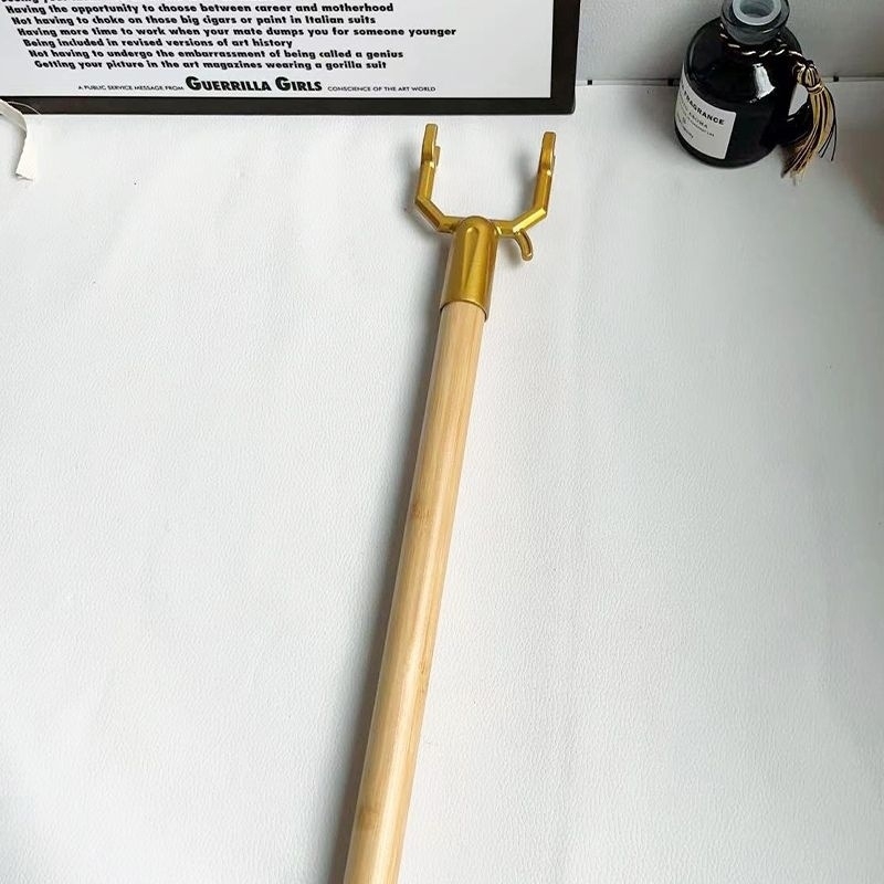 Drabužių džiovinimo lazda iš bambuko ir medienos, namų naudojimui, šiuolaikinio minimalistinio stiliaus, išleista 2023, Medžiaga: Kita