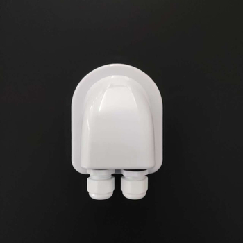 RV kutija za kabelske spojeve s dvostrukim otvorima, plastično kućište, otporno na prskanje, kompatibilna s nosačima fotonaponskih sustava