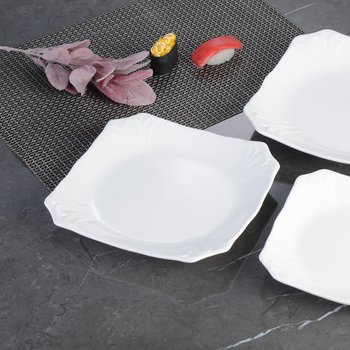 Keturkampė porcelianinė lėkštė, kinų stilius, vientisas paviršius