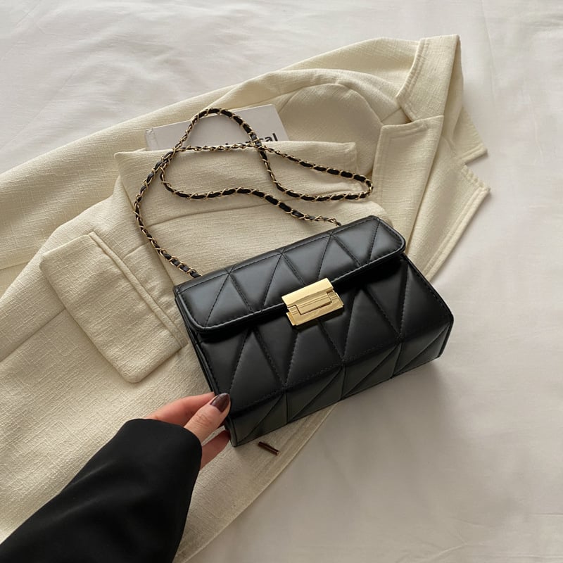 PU teksturēta ķēdes pleca soma ar vāku, telefona kabata