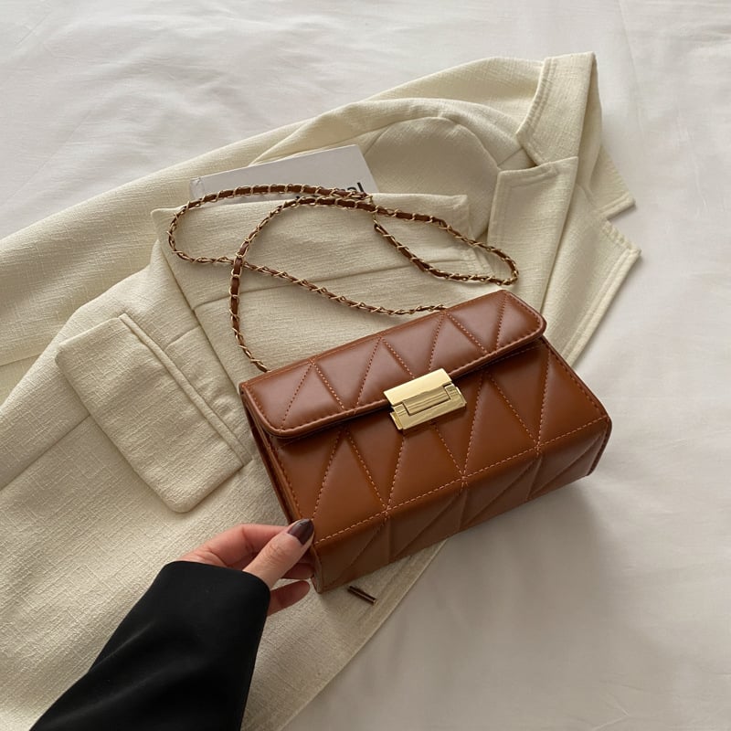 PU teksturēta ķēdes pleca soma ar vāku, telefona kabata