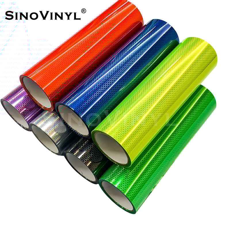 Automašīnas lukturu filma (PVC, 0,12 mm biezums, 90% gaismas caurlaidība, UV aizsardzība 90%, siltuma izolācija 80%)