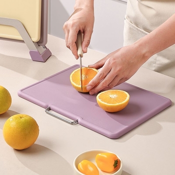 Integruota pjaustymo lenta su integruotu saugojimo skyriumi vaisiams ir kūdikiams – plastikas, prekinis ženklas Superglume, sulankstoma, priešslydinė, atspari pelėsiui