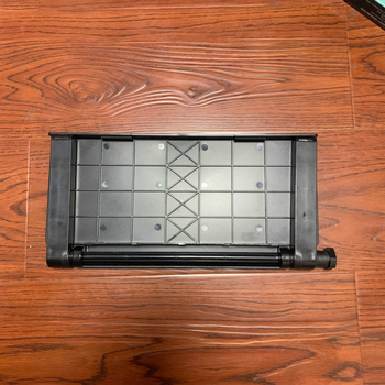 Screen Caddy – držiak na diaľkové ovládanie pre obrazovku, ABS, bez montáže, 1 vrstva, stolové uloženie