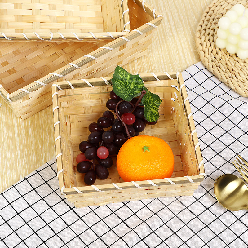 Coș pătrat din bambus, împletit, pentru depozitarea ouălor, tavă realizată manual; Brand Xinwang; Material: împletit din bambus; Model: bamboo slice basin; Ambalare: 200 buc.; Lansare pe piață: 2022