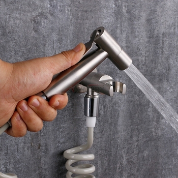 304 roostevabast terasest kolmnurkventiiliga WC-dušikomplekt, peidetud paigaldus, mudel SK-8811