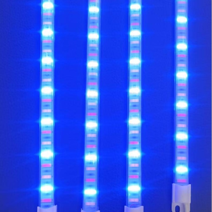 Integruota LED augimo šviesa augalams šiltnamiui – 40 LED, 3000 lm, IP66, 220V, 6500K