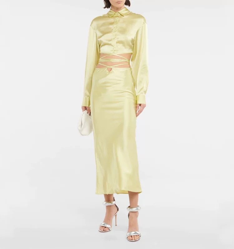 T-strap sandales ar PU augšpusu, zivs mutas formas pirksts, aizmugures rāvējslēdzējs, plāns 6–8 cm papēdis, gumijas zole