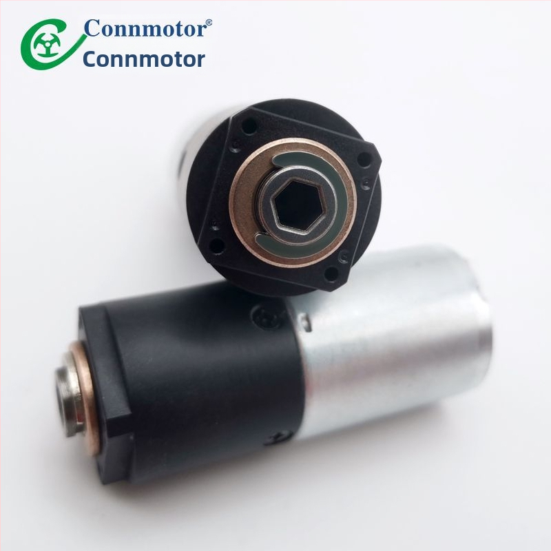 DC motors ar birstēm piparu malšanai — kompakts motors ar plastmasas zobiem, pārnesums 280:1, zems spriegums, liels griežamais moments