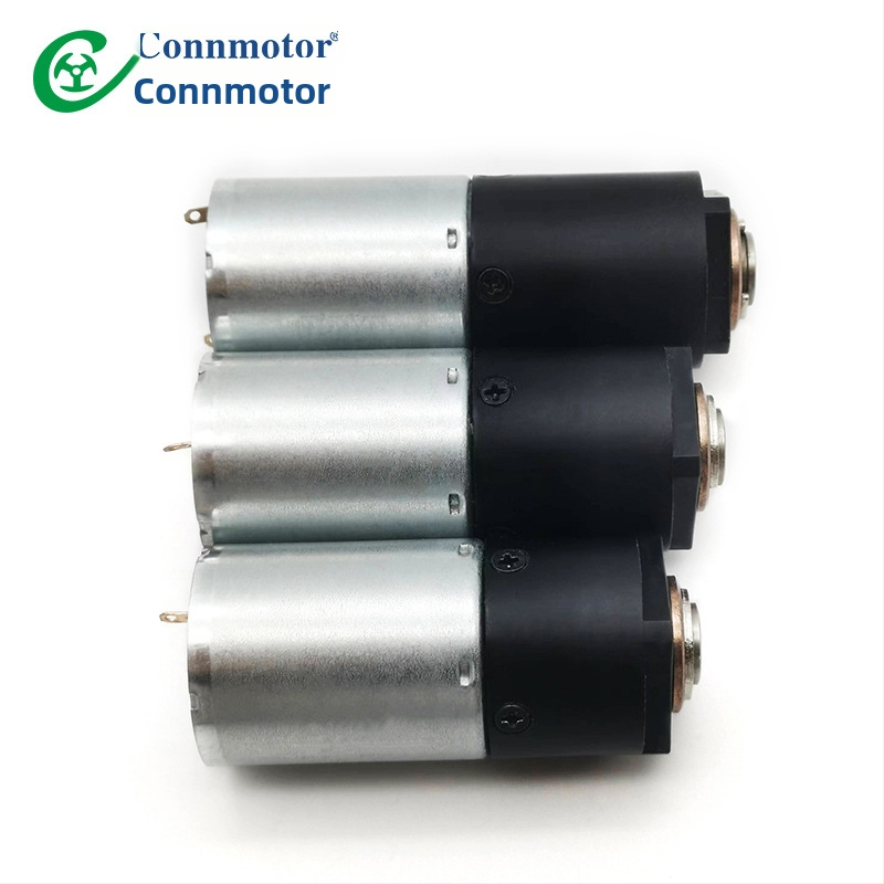 DC motors ar birstēm piparu malšanai — kompakts motors ar plastmasas zobiem, pārnesums 280:1, zems spriegums, liels griežamais moments