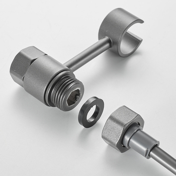 Tualeto dušo laikiklis su pasukamu laikikliu – nerūdijantis plienas, be gręžimo įrengimo, fiksuotas pagrindas, trikampio vožtuvo korpusas