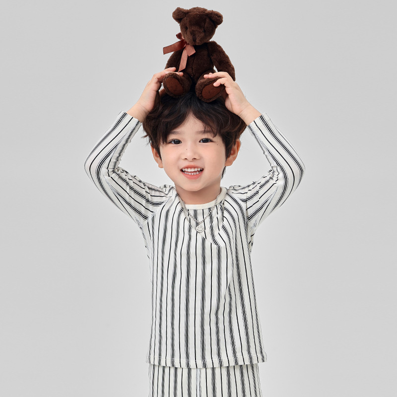 Vaikų pižamų komplektas iš Lycra, šukuotas medvilnės audinys, 95% medvilnė, dryžių ir animacinių piešinių raštas, 3–8 metų amžiaus