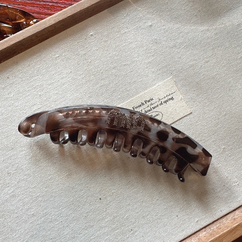 Banaanijuukseklips – kunstlikud kristallid, käsitöö, peakatte aksessuaar, suvi 2024