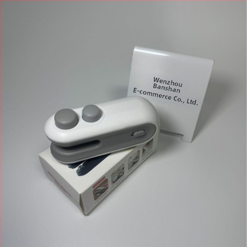 Mini užsukimo ir pjovimo įrenginys plastikiniam įpakavimui, greitas šildymas, 3,7V įkraunamas, 16W, ABS korpusas, model TX-006