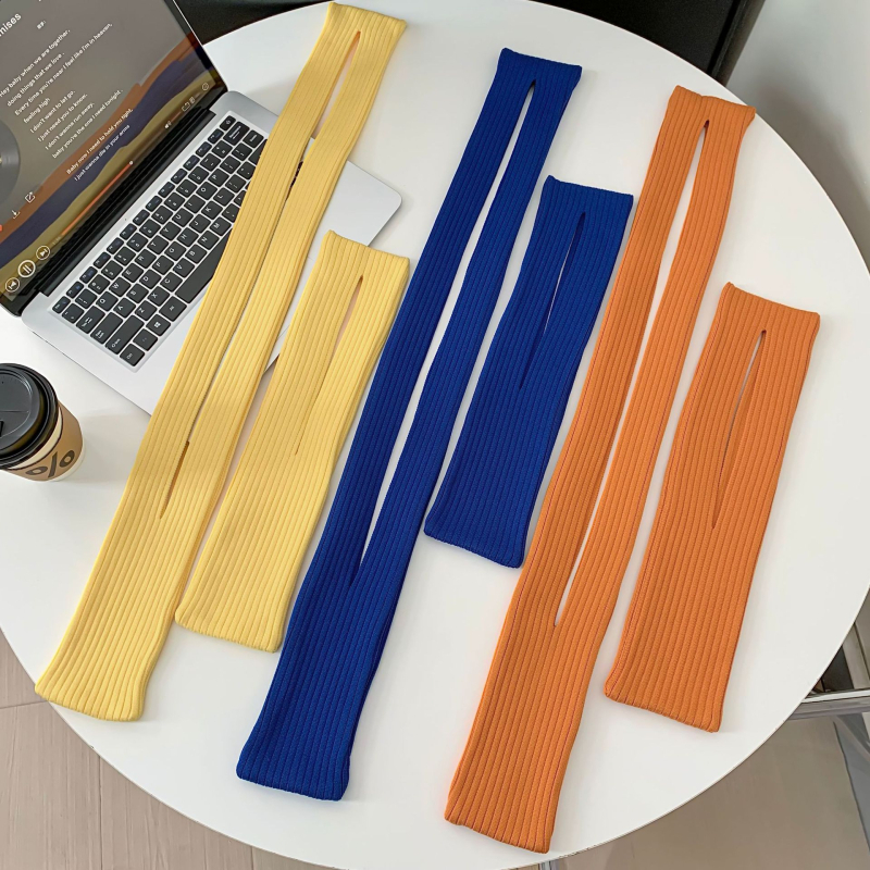 Megzta crossbody rankinė, vertikalus kvadrato formos, unisex mobiliojo telefono krepšys (poliesteris; atidarytas; be skyrių; ruduo 2025)