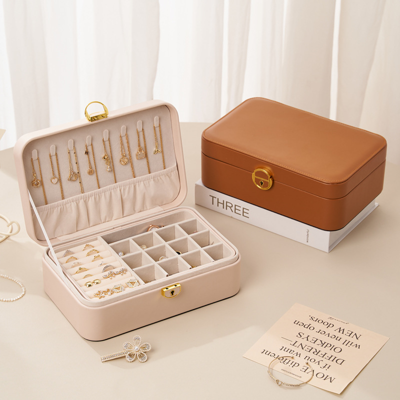 Ādas juvelierizstrāžu kastīte ar divām kārtām un aizslēgu, antioksidējošs pārklājums