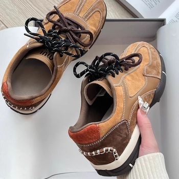 Langui Moterų sportbačiai su stora padą ir vidiniu aukščio didinimu, odinis viršus, raišteliai, guminė pada